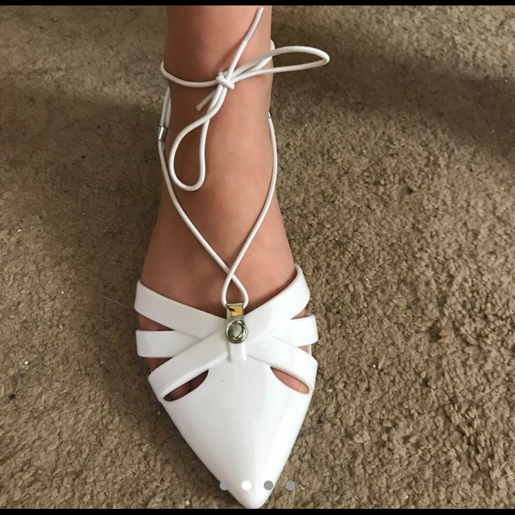 White plastic lace up sandal - Picture 3 of 4